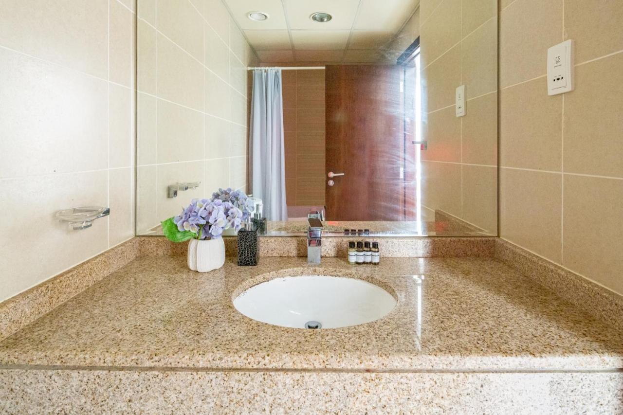 Ferienwohnung Frank Porter - Goldcrest Executive Dubai Exterior foto